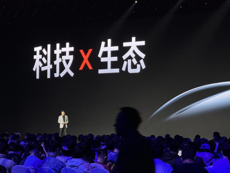 “做媲美保时捷、特斯拉的梦想之车” 小米汽车首车小米SU7正式亮相插图 “做媲美保时捷、特斯拉的梦想之车” 小米汽车首车小米SU7正式亮相插图