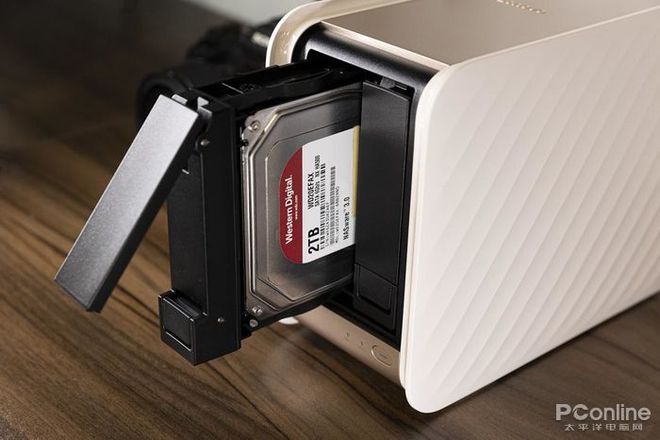 999元就能组建家庭NAS?联想个人云存储T2评测插图6 999元就能组建家庭NAS?联想个人云存储T2评测插图6