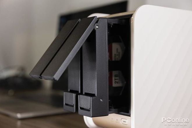 999元就能组建家庭NAS?联想个人云存储T2评测插图7 999元就能组建家庭NAS?联想个人云存储T2评测插图7