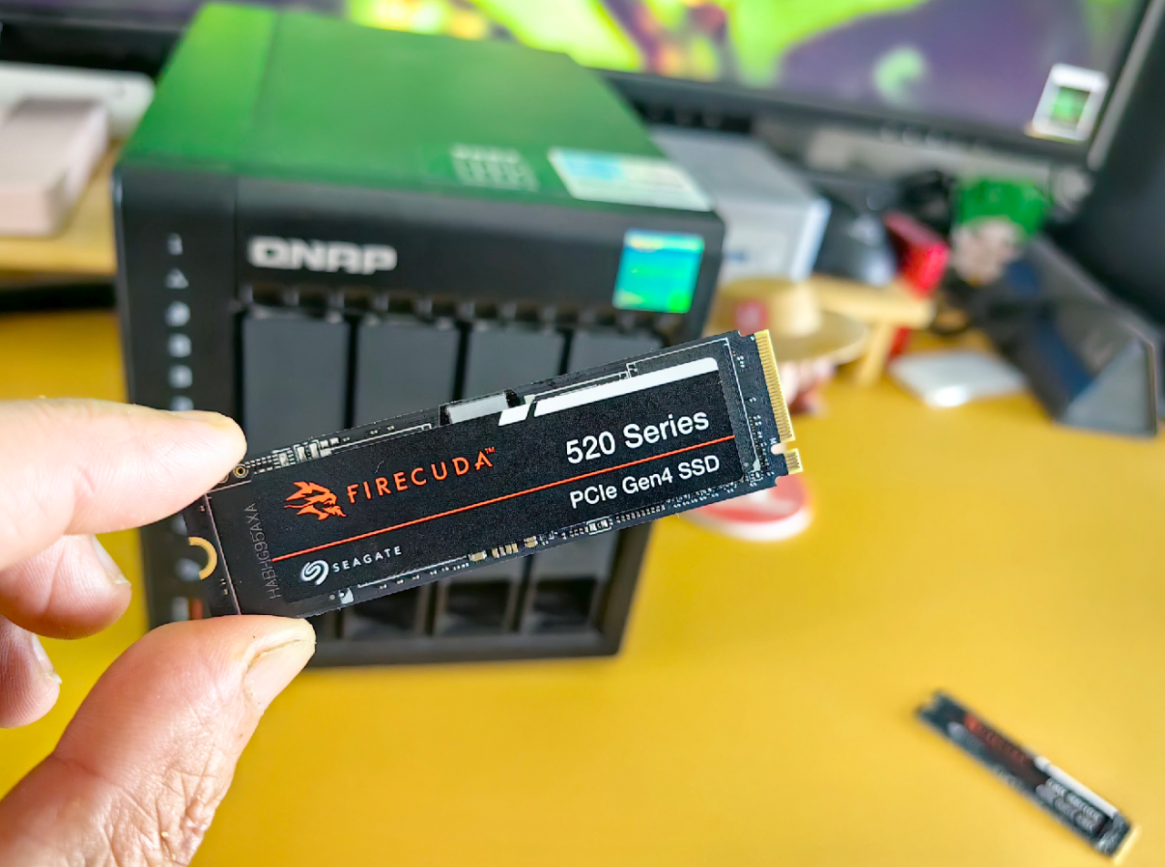 NAS为什么需要固态硬盘?威联通NAS加装希捷酷玩 520 SSD实操体验插图5 NAS为什么需要固态硬盘?威联通NAS加装希捷酷玩 520 SSD实操体验插图5