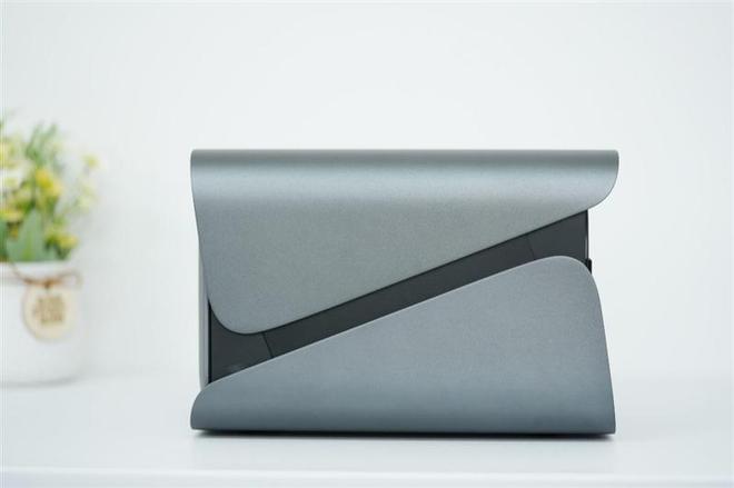 最懂国人的NAS来了！极空间Z4 Pro评测：实战20分钟搞定2台虚拟机插图2